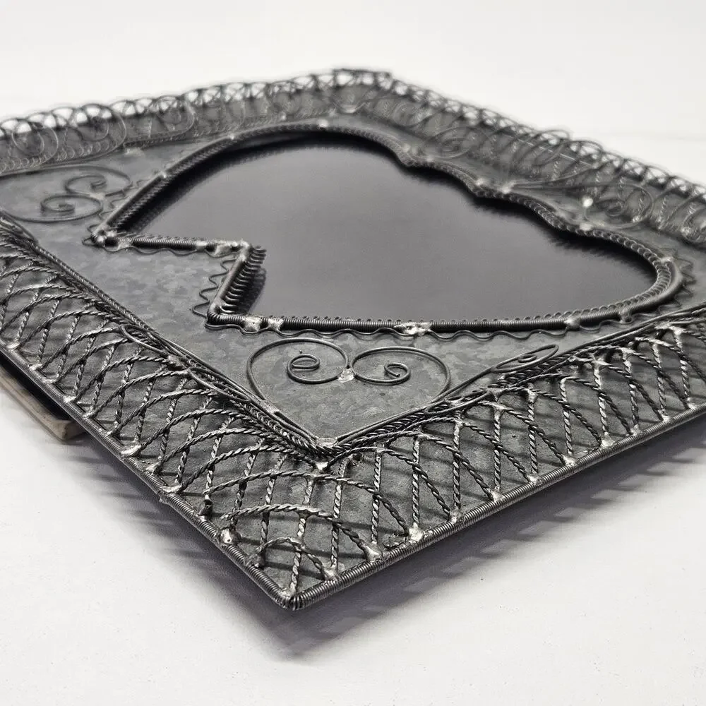 Vtg Heart Shaped Metal Filigree Photo Picture Frame Cottagecore Farmhouse 5x7